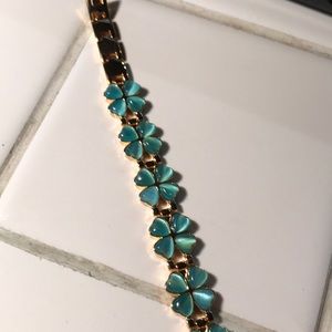 Magnetic gold tone four Leif clover Bracelet